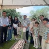 Annisa Pohan dan keluarga ziarah makam  Ani Yudhoyono