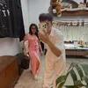 Boiyen asik selfie dengan Anwar BAB
