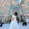 Potret Cantik Elvira Devinamira saat Berhijab