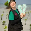 Cinta Laura, menanam pohon mangrove, Act of Love, Pulau Pari