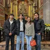 Darius Sinathrya dan Donna Agnesia, rayakan paskah