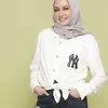 Dina Lorenza Cantik Awet Muda