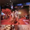 Dinda Hauw Jadi Model Catwalk di Dubai