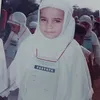 Enzy Storia, umrah, foto masa kecil