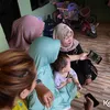 Fans Luna Maya Saksikan Prosesi Siraman