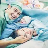 Felicya Angelista momong anak
