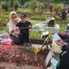 Gala Sky Ziarah ke Makam Vanessa dan Bibi