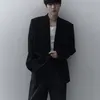 Hwang In Yeop di majalah Marie Claire