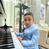 Rayyanza main piano