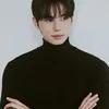 Tatapan Tegas Lee Chae Min yang Penuh Karisma