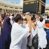 Hamish Daud saat tawaf Umrah