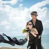 Happy Asmara dan Gilga Sahid yang Lengket saat di pantai