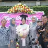 Indah Tri Pertiwi Pacar Frans Faisal Lulus S2
