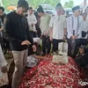 7 Potret Izzat Assegaf 