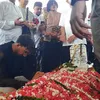 7 Potret Izzat Assegaf 