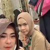 Iis Dahlia Umrah Nangis di Raudhah