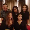 nia ramadhani, keluarga bakrie, potret keluarga bakrie
