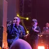 Kedekatan Sal Priadi dengan Anaknya