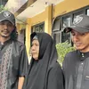 Keluarga Sambangi Vadel Badjideh di Tahanan