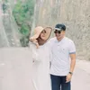 Kemesraan Poppy Bunga dan Suami