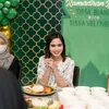  Tissa Biani Menunggu Buka Puasa