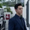 William Chan Tampil Gagah dengan Setelan Formal