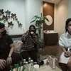 Krisdayanti Temani Aurel Hermansyah