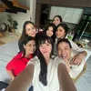 Laura Theux Ngumpul Bareng Sederet Teman Artis