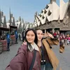 Ayu Ting Ting di Universal Studio.
