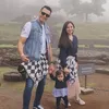 Liburan Keluarga Asmirandah