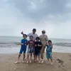 Pasha Ungu Liburan Keluarga Pantai