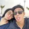 Felicya Angelista dan Caesar Hito ke Pantai