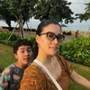 Marcella Zalianty, sepedaan bareng anak