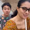 Marcella Zalianty, sepedaan bareng anak