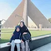 Maryam anak Oki Setiana Dewi sekolah di Mesir