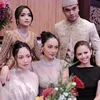  Maudy Effrosina Pacar Fadly di Nikahan Frans Faisal