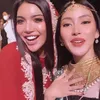 Milen Cyrus pakai kaftan dan kerudung