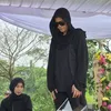 Mita The Virgin Akui Hidupnya Kosong Tanpa Ibu