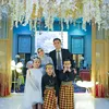 Muzdalifah Kondangan Bareng Suami