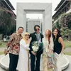 Nadin dan Tanjung Tampil Romantis di Setiap Foto