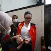 Nikita Mirzani, Ngamuk, Sidang dugaan pemerasan, bentak petugas