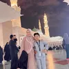 Okie Agustina Diberangkatkan Umrah Kiesha Alvaro
