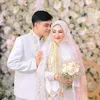 Ressa Rosano mesra dengan istri.