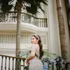 Potret Prilly jadi bridesmaid.