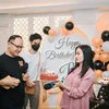 Potret Salshadilla momong baby Syaki.