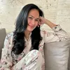 Seleb Usia 40-an Jadi Nenek