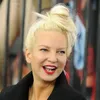 Sia Furler, melahirkan, anak, cerai dari suami
