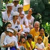 sri maya, ipar happy salma