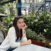 Ayu Ting Ting pose berkedip