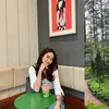 Ayu Ting Ting nongkrong di kafe